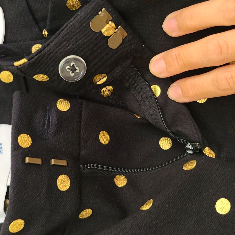 Old Navy Pixie Pants - image 5